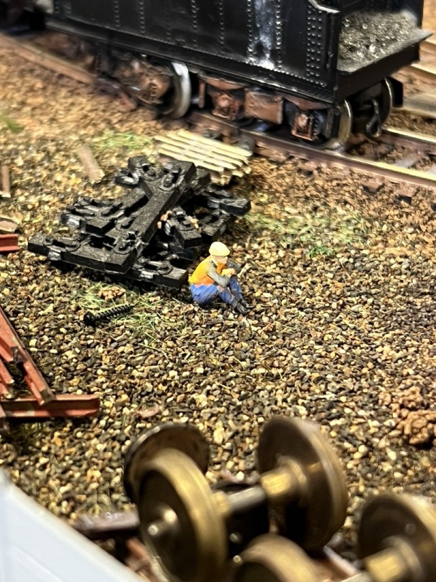 Figurine ouvrier au repos HO – Image 2